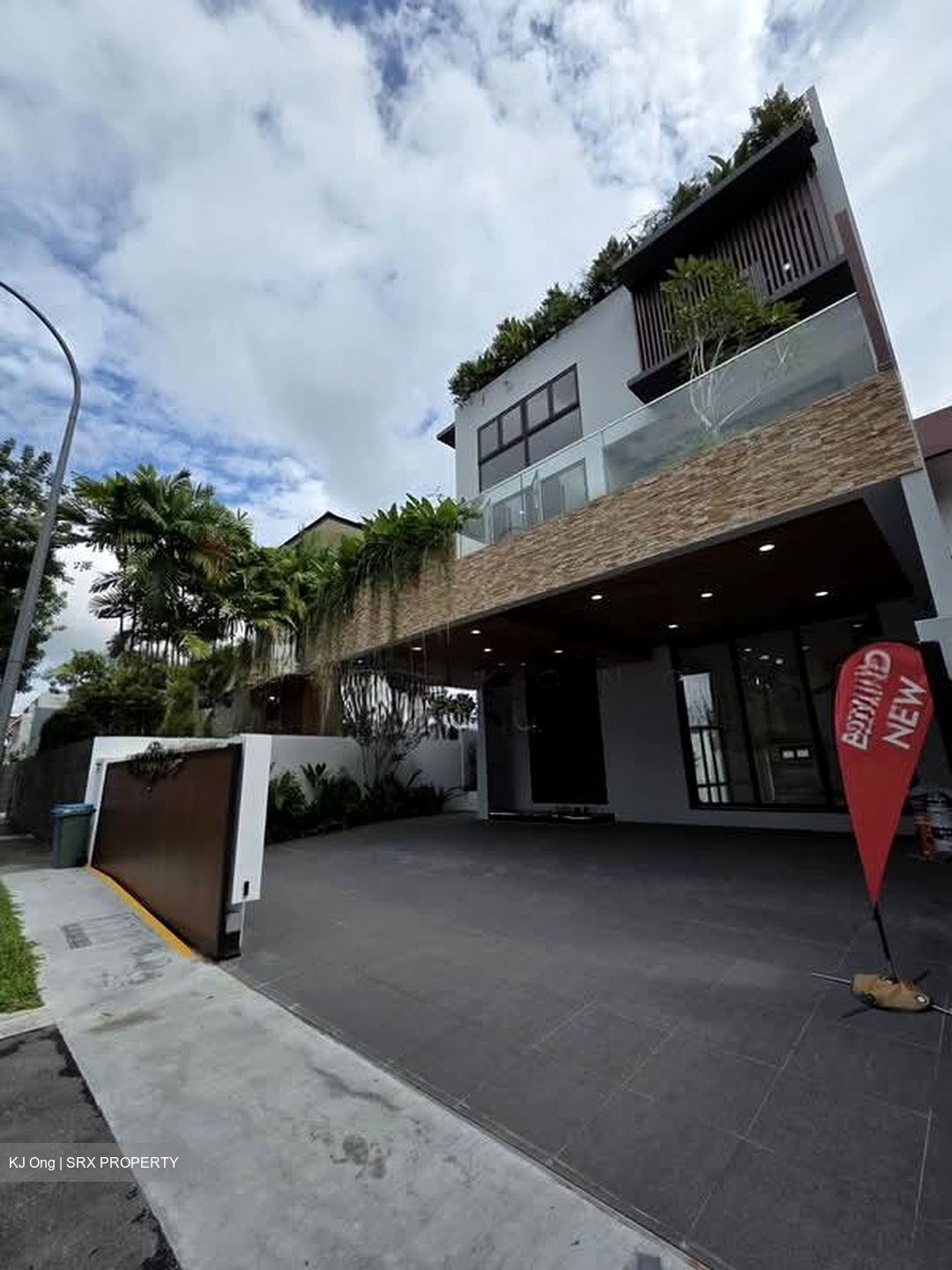 Fernhill Road (D10), Semi-Detached #576750901